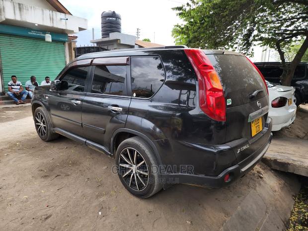 Nissan X-Trail 2010 Black