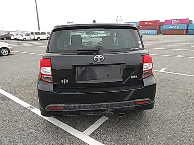 Toyota IST 2007 Black