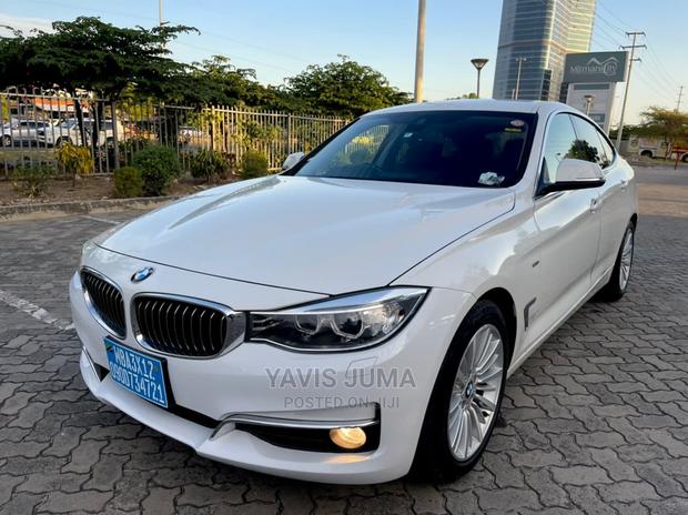 BMW 320i 2015 White
