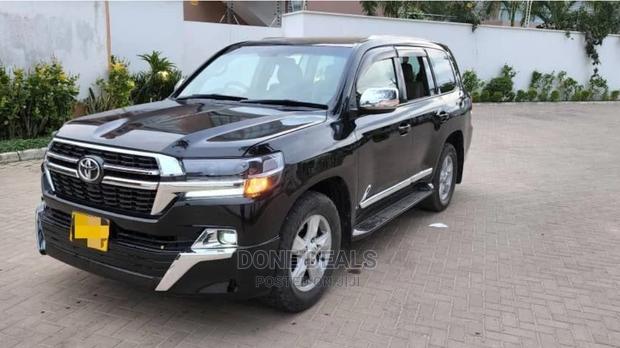 Toyota Land Cruiser 2010 Black