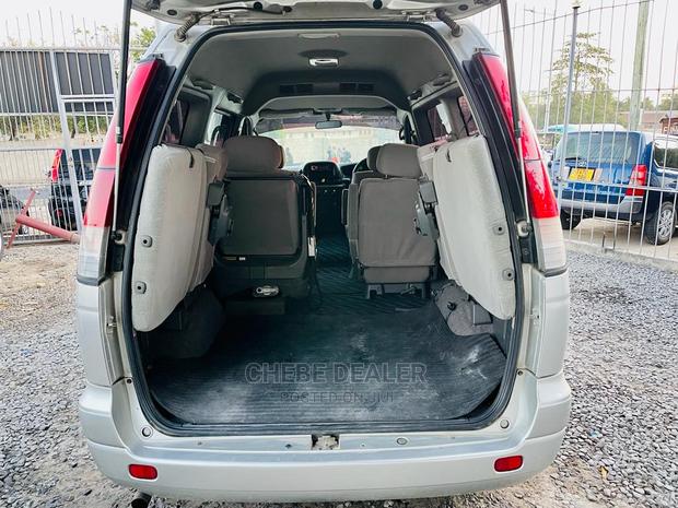 Toyota Noah 2.0 AWD (8 Seater) 2003 Silver