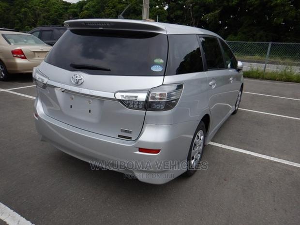 Toyota Wish 2015 Silver