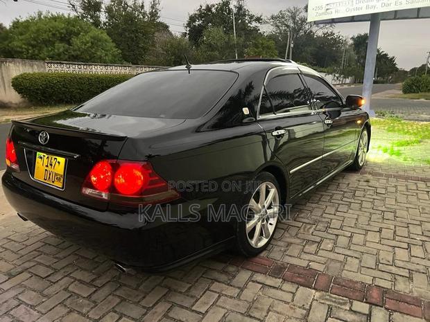 Toyota Crown 2007 Black