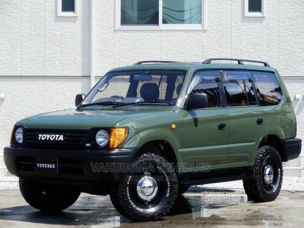 Toyota Land Cruiser Prado 2000 Green