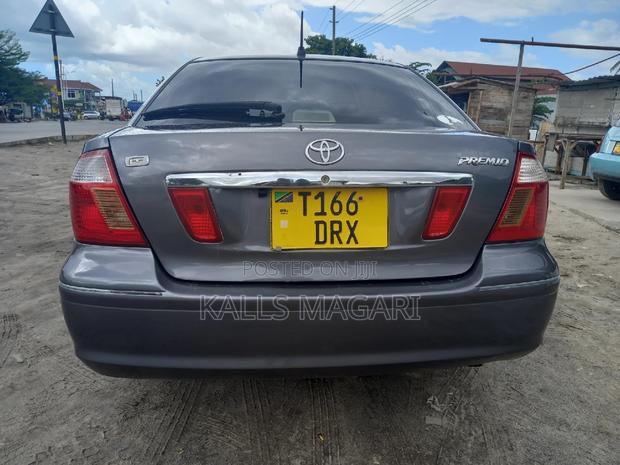 Toyota Premio 2005 Gray