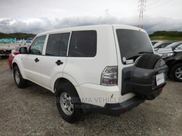 Mitsubishi Pajero 2007 White