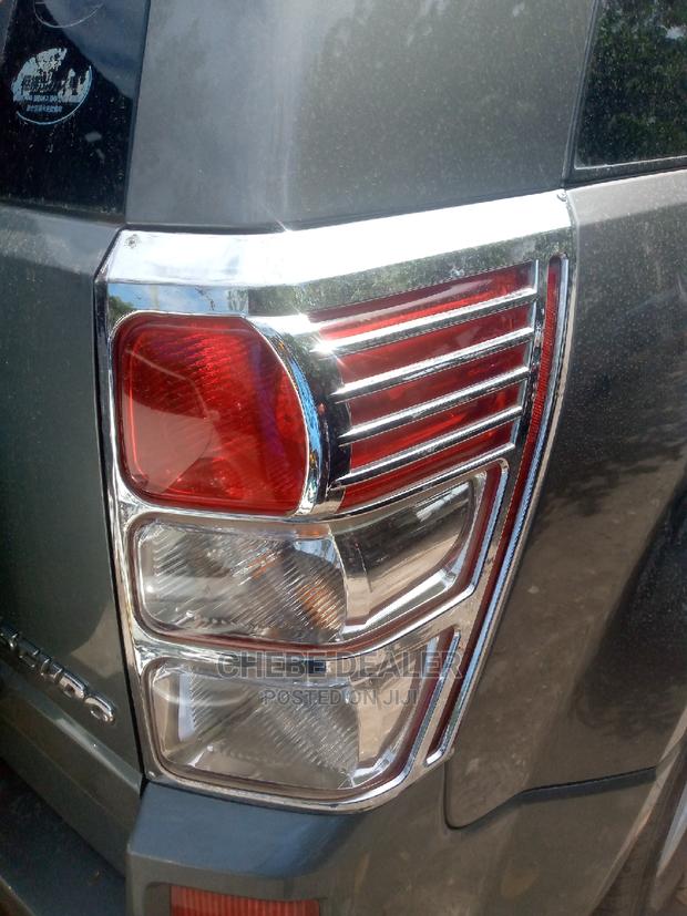 Suzuki Escudo 2006 Gray
