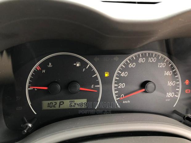 Toyota Axio 1.5 G 2WD 2007 Gold