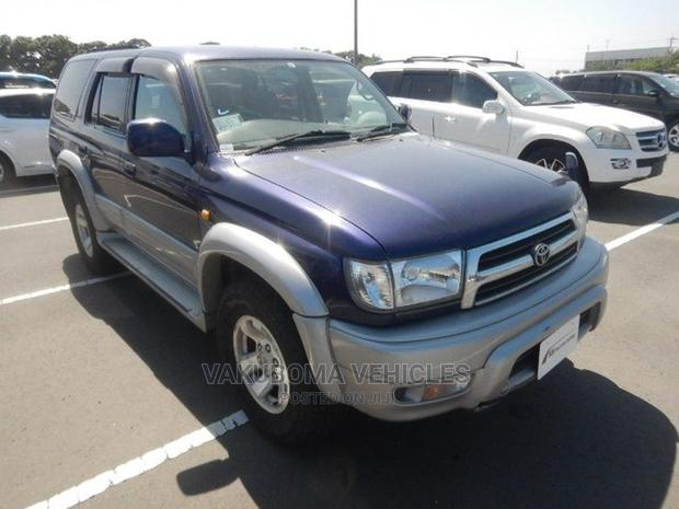 Toyota Hilux Surf 1999 Blue
