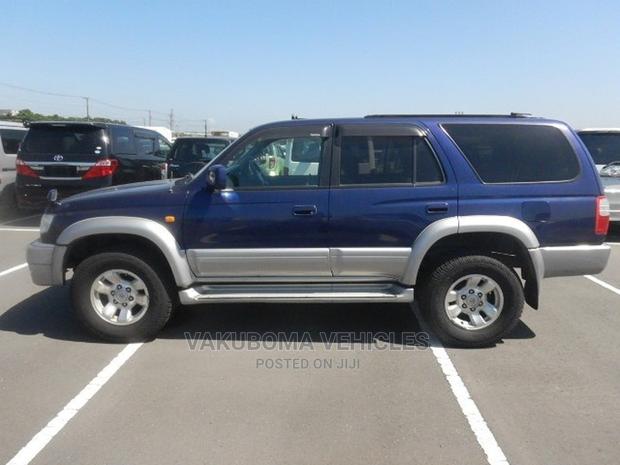 Toyota Hilux Surf 1999 Blue