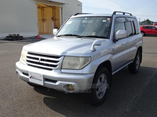 Mitsubishi Pajero 2003 Silver