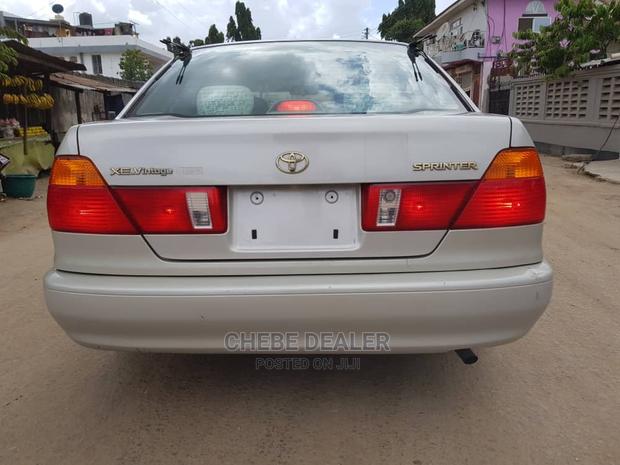 Toyota Sprinter 1999 Silver