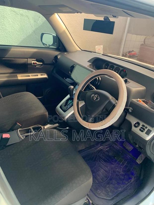 Toyota Corolla Rumion Hatchback 1.8 AWD 2009 White
