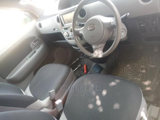 Toyota Sienta 1.5 AWD 2006 Silver