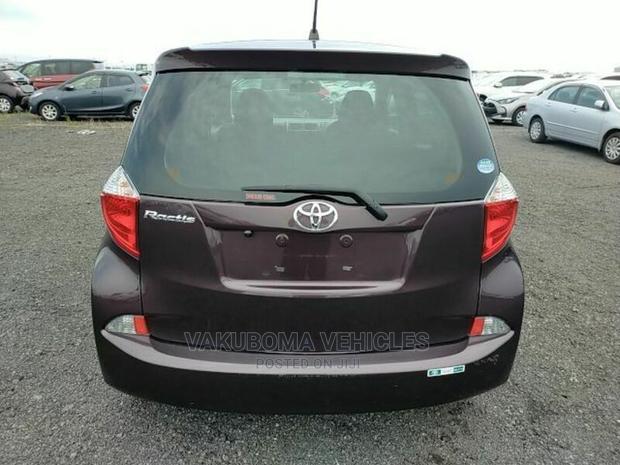 Toyota Ractis 2013 Black