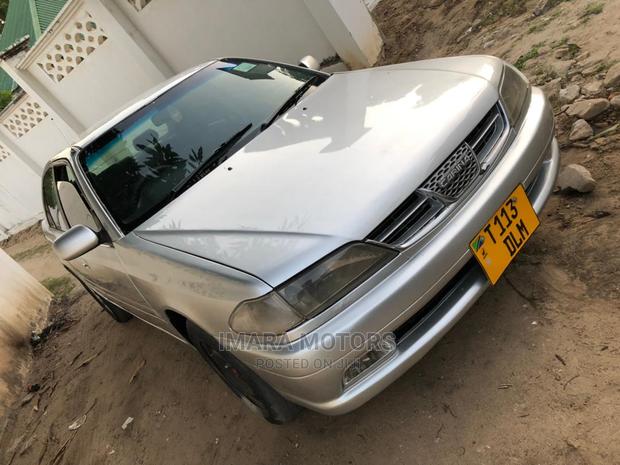 Toyota Carina 2001 Silver