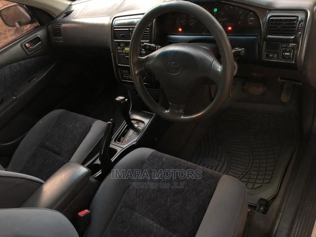 Toyota Carina 2001 Silver