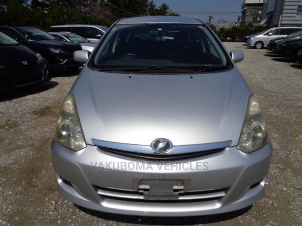 Toyota Wish 2007 Silver