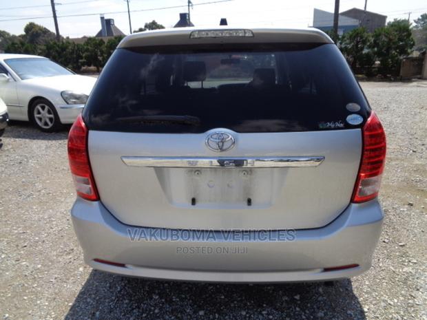 Toyota Wish 2007 Silver