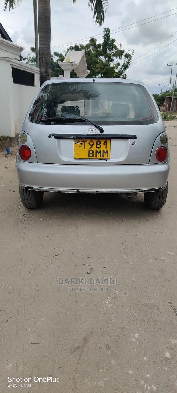 Toyota Starlet 2009 Silver