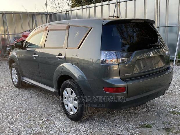 Mitsubishi Outlander 2009 Gray