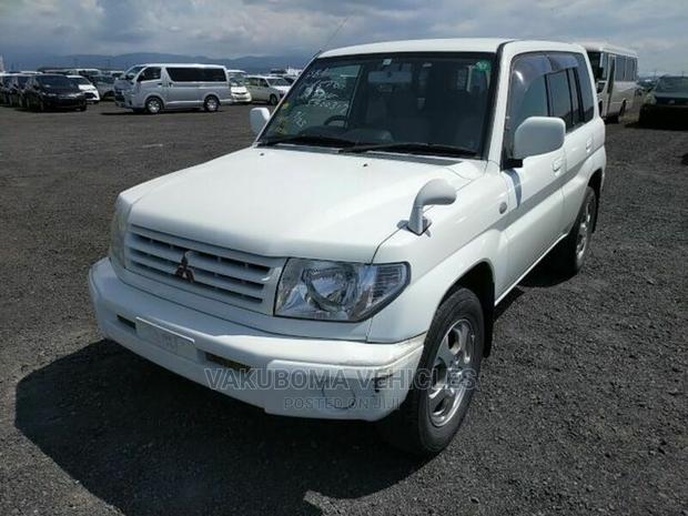 Mitsubishi Pajero IO 2003 Pearl
