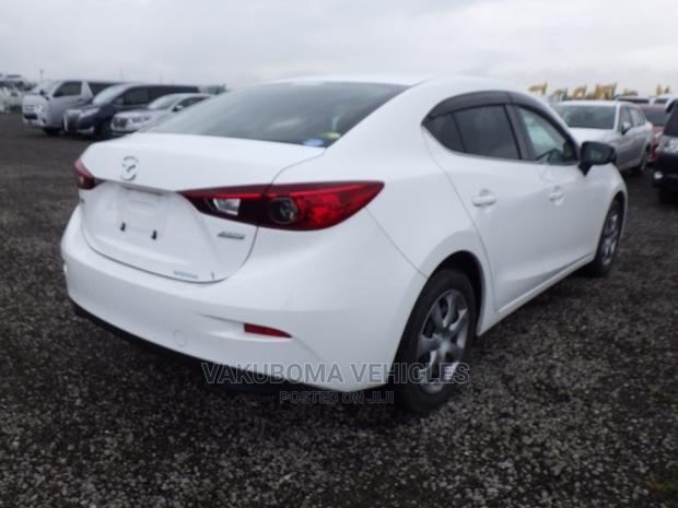 Mazda Axela 2015 White