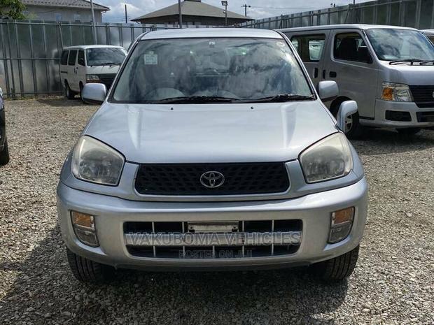 Toyota RAV4 2001 Silver