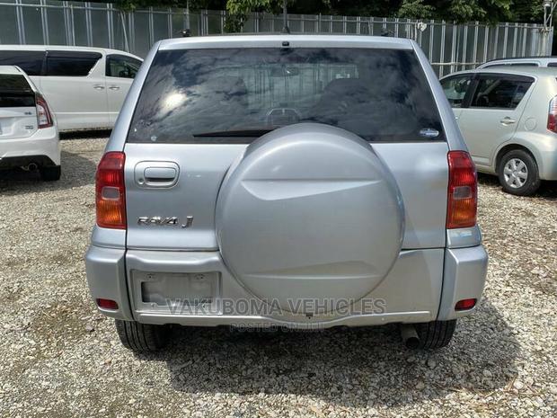 Toyota RAV4 2001 Silver