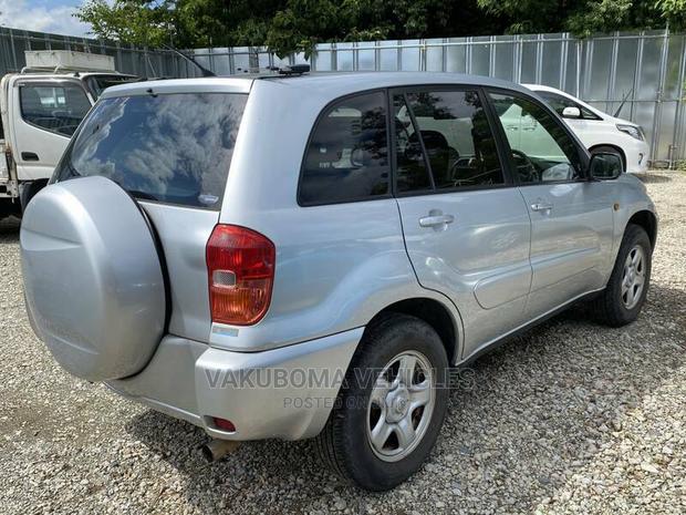 Toyota RAV4 2001 Silver