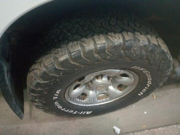 Toyota Hilux SR 4x4 2015 White