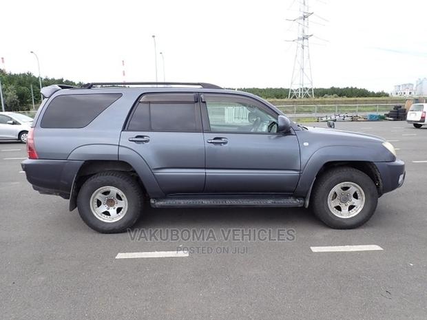 Toyota Hilux Surf 2005 Blue
