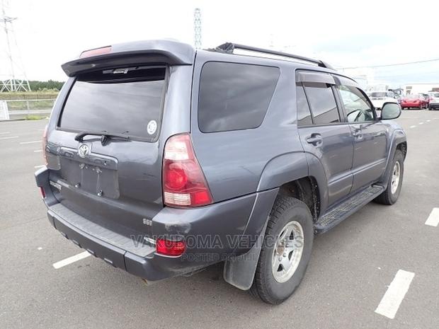 Toyota Hilux Surf 2005 Blue