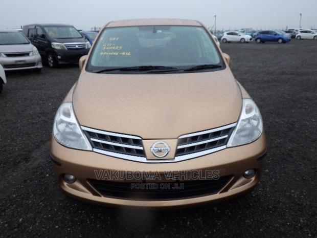 Nissan Tiida 2009 Orange