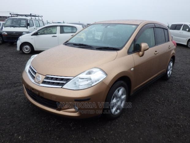 Nissan Tiida 2009 Orange
