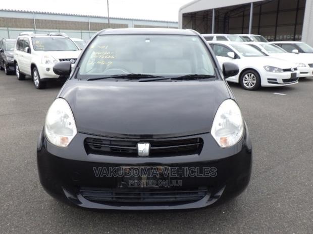 Toyota Passo 2011 Black
