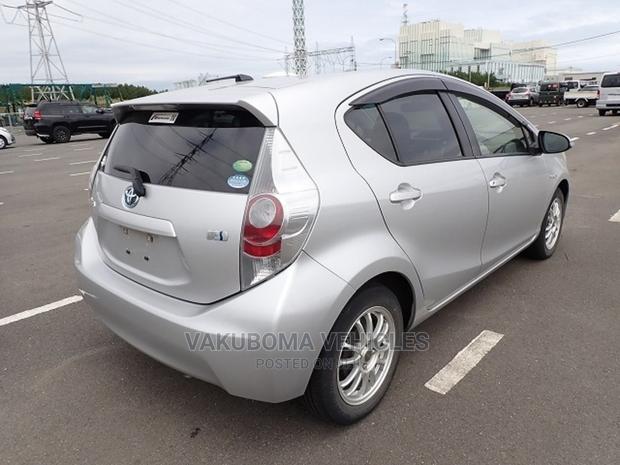 Toyota Aqua 2013 Silver
