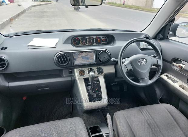 Toyota Corolla Rumion 2008 Black