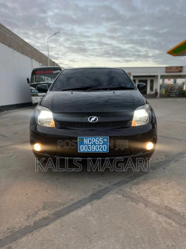 Toyota IST 2007 Black