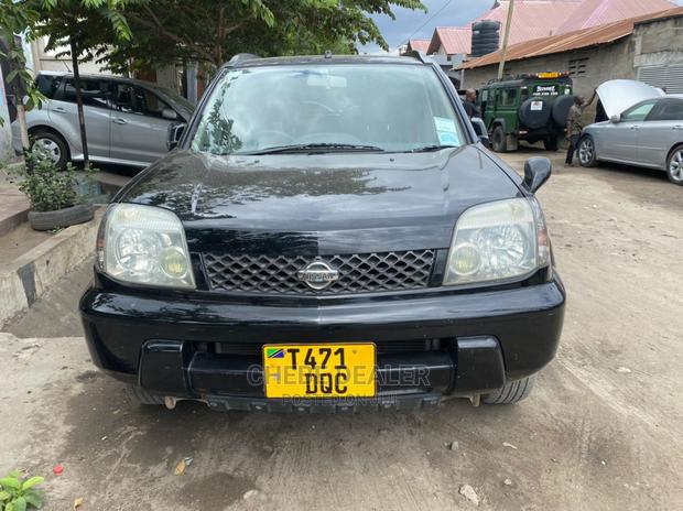 Nissan X-Trail 2.0 2004 Black
