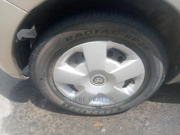 Toyota IST 2005 Gray