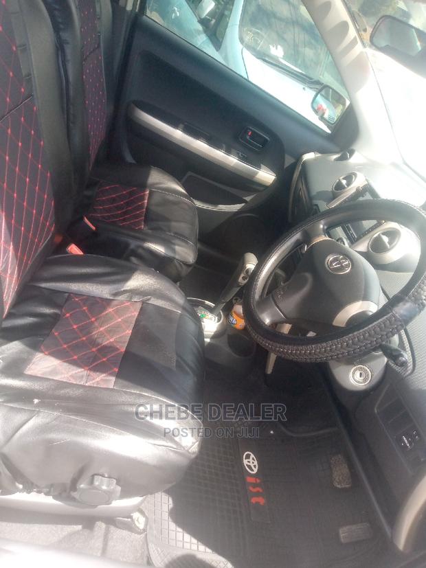 Toyota IST 2005 Gray