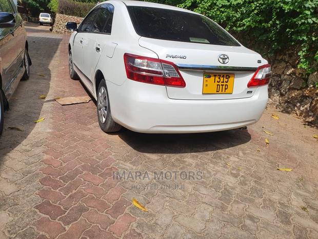 Toyota Premio 2012 White