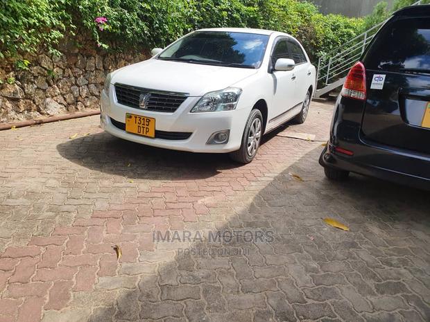 Toyota Premio 2012 White