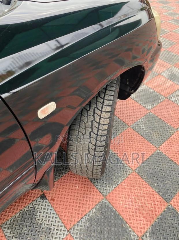 Toyota Kluger 2005 Black
