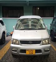 Toyota Noah 2004 Silver for sale