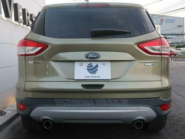 Ford Kuga 2014 Gold