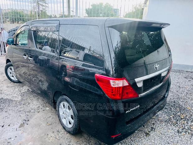 Toyota Alphard 2010 Black