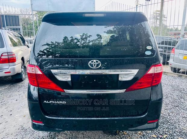 Toyota Alphard 2010 Black