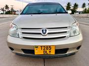 Toyota IST 2003 Gold for sale